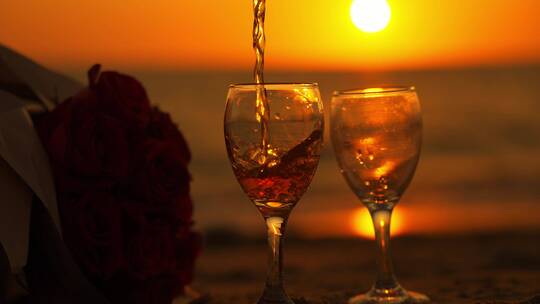 浪漫海边红酒