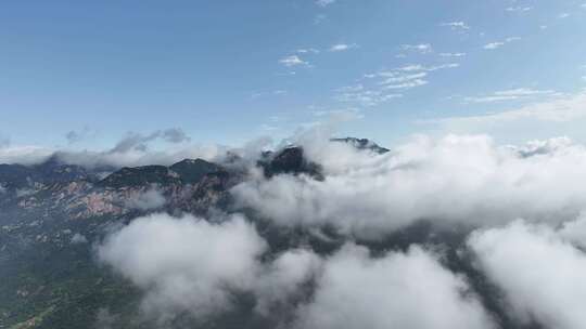 雨后泰山云雾缭绕视频素材模板下载