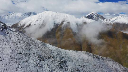 航拍西藏那曲比如县夏拉雪山风景