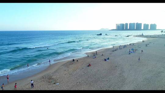 沙滩海边游客热带海洋旅游海岸线海水2