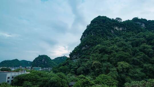 广西柳州马鞍山阴雨天