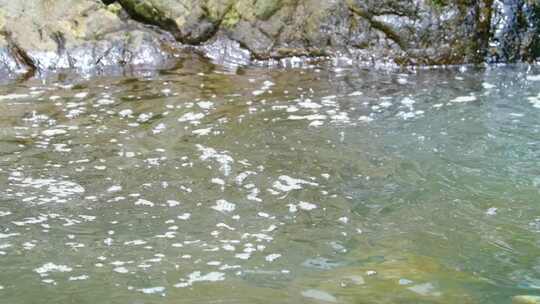 河边流水河流河水小溪山泉泉水流体液体水流