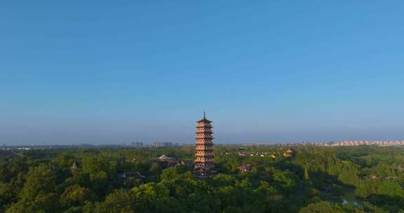 江苏省扬州市瘦西湖大明寺夕阳风光航拍素材