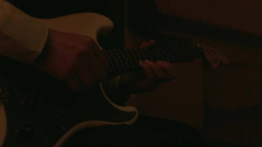 吉他手在演奏视频素材模板下载