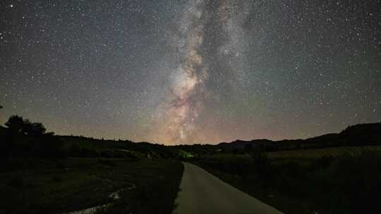 乡村道路星空银河