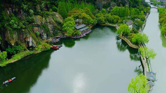 绍兴东湖风光