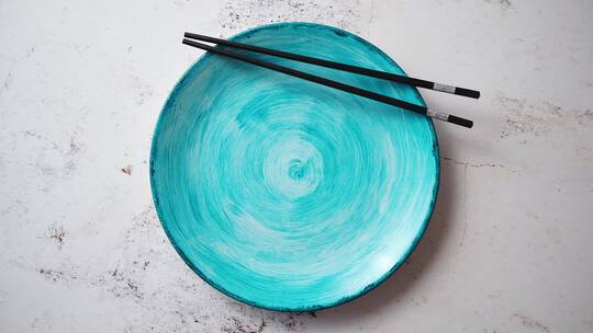 绿松石手绘陶瓷上菜盘