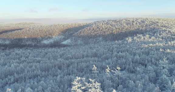 航拍内蒙古大兴安岭冰雪雾凇、雪凇