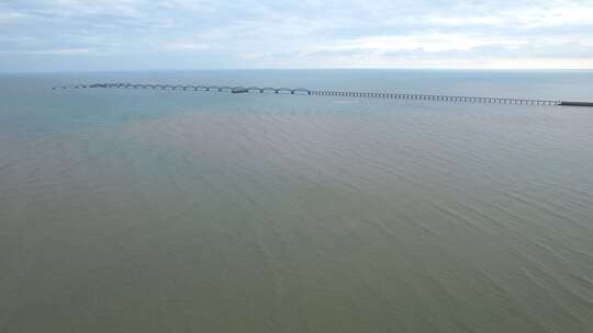 广西北海涠洲岛廊桥大海海洋旅游旅行