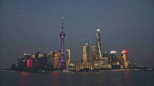 上海外滩陆家嘴夜景延时摄影