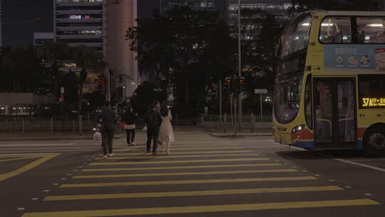 香港中环马路街景夜景