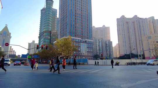 上海市浦东新区浦东南路陆家嘴街景城市风景视频素材模板下载