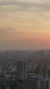 城市航拍日落晚霞夕阳竖屏