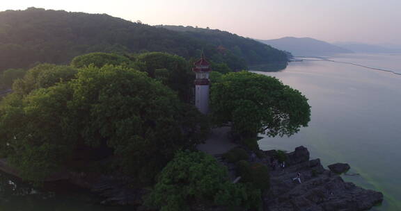 旅游景区 鼋头渚 太湖仙岛 灯塔远日出光线