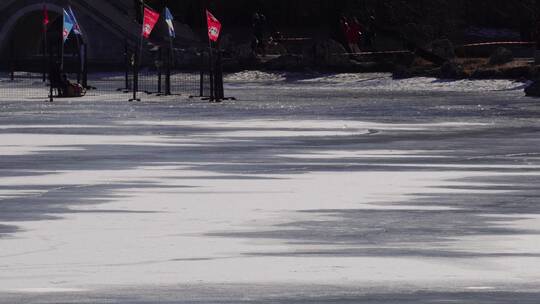 行宫紫竹院澄鲜湖冰场冰上运动视频素材模板下载