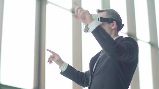 VR虚拟现实眼镜视频素材模板下载