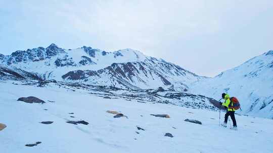 雪山攀登1视频素材模板下载