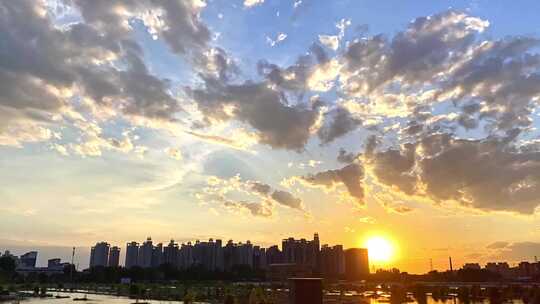 城市落日，城市日转夜，时光流逝，夕阳延时