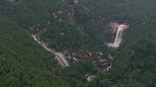 雨后泰山，龙潭飞瀑，高山流水