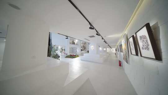 摩卡艺术中心油画艺术展览空间展览