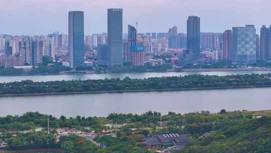 湖南长沙湘江橘子洲风景区航拍岳麓区城市风