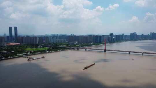 航拍钱塘江三桥
