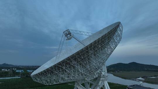 天马射电天文望远镜