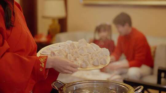 春节过年包饺子煮饺子喜庆