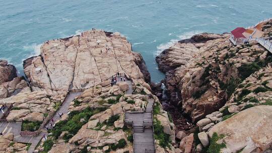 航拍海边唯美海景风光（平流尾地质公园）