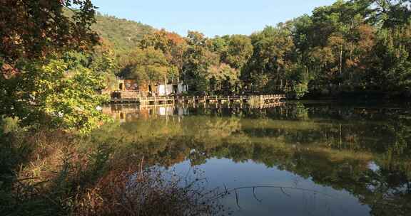 秋天苏州天平山古建筑秋叶秋色