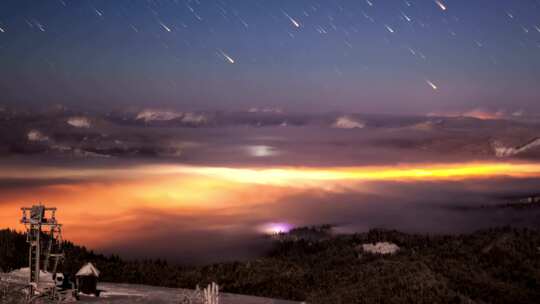 令人印象深刻的流星雨