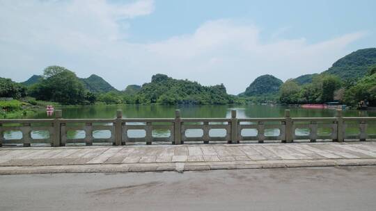 广西柳州山水龙潭公园湖水风景