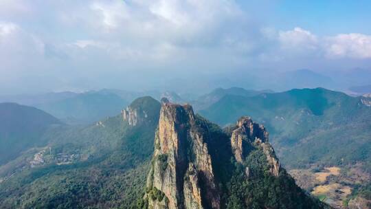 浙江浦江仙华山少女峰风光航拍延时摄影