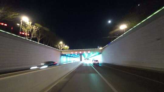 银川民族街隧道
