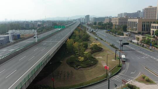 浙江义乌义东高速苏溪道路交通车流航拍合集