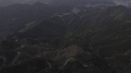 山间发现式航拍（大疆d-log素材）