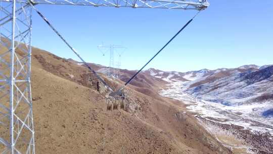4K青藏高原特高压电力建设放线施工01