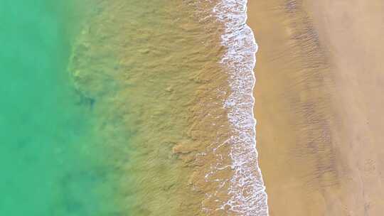 大海海边海水海浪沙滩海滩航拍海岸线风景唯视频素材模板下载