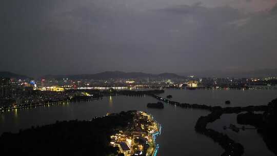 广东肇庆星湖国际湿地公园岩前村夜景