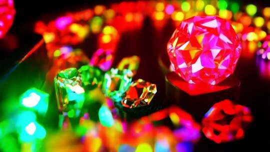 彩色钻石微距特写画面