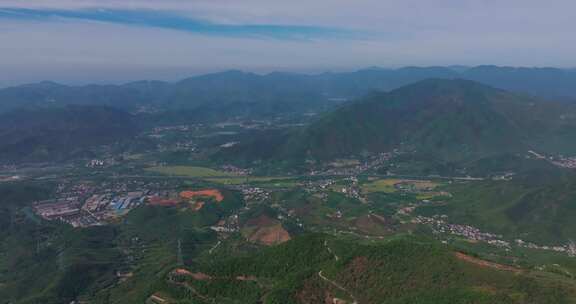 杭州余杭黄湖王位山春天航拍