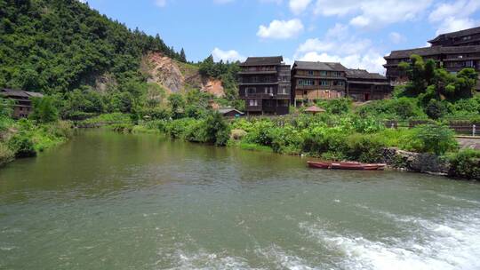 航拍三江侗族程阳八寨吊脚楼田园风光全景