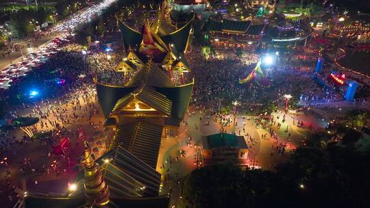 航拍七彩云南欢乐世界夜景和火把节场景