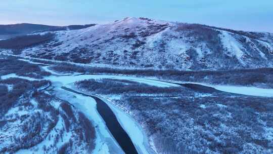 内蒙古扎敦河湿地雪景