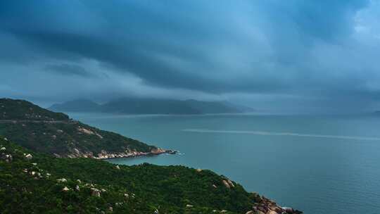 二四年海岛暴风雨来临前