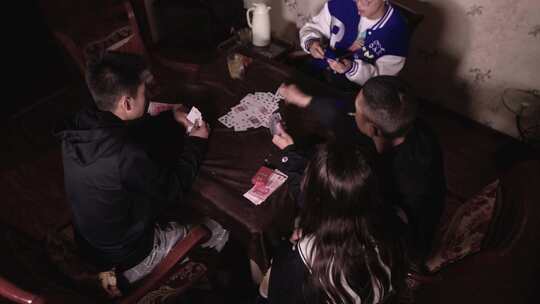 警示教育年轻人赌博打牌