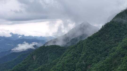 美丽中国河南伏牛山老界岭自然风光