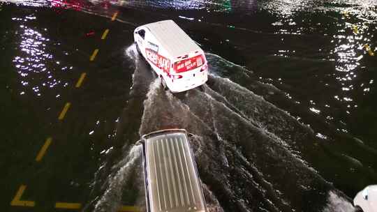 城市内涝洪水水灾 纪实拍摄路面积水