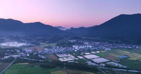 航拍山村秋天日出薄雾美景