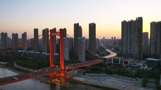 航拍武汉鹦鹉洲长江大桥夜景